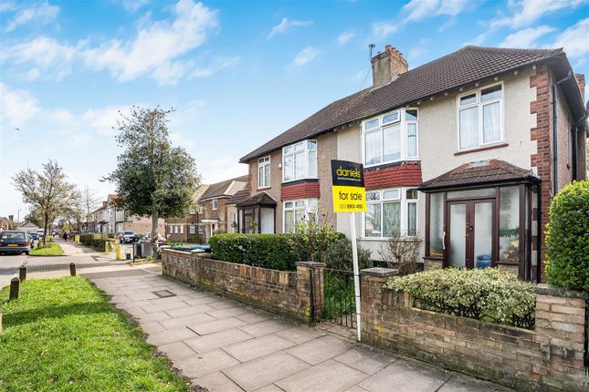3 bed property, in East Lane, £580,000