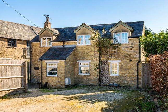 3 bed property, in Manor Road, £365,000