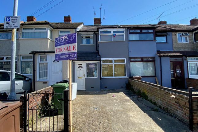 3 bed property, in Third Avenue, £325,000