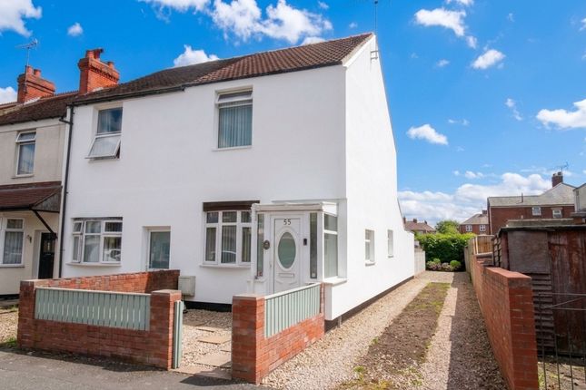 2 bed property, in Primrose Street, £150,000