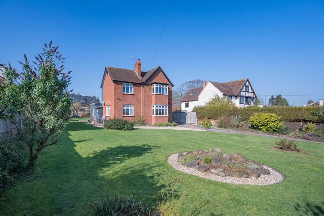 3 bed property, in Eastfield Road, £600,000
