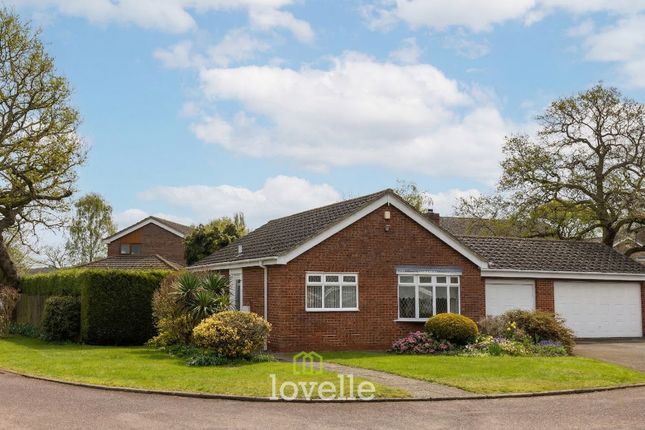 2 bed property, in Heathfield Court, £199,950