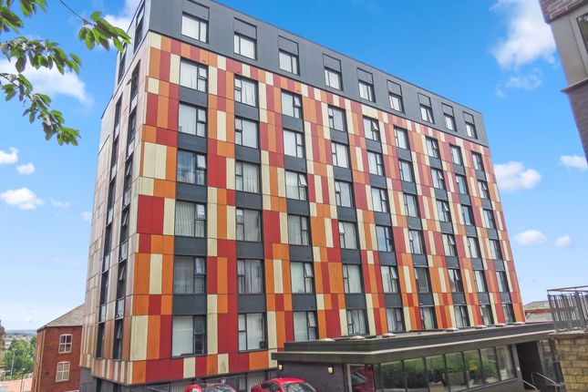 1 bed property, in Apartment 613 Cardinal Court, £33,000