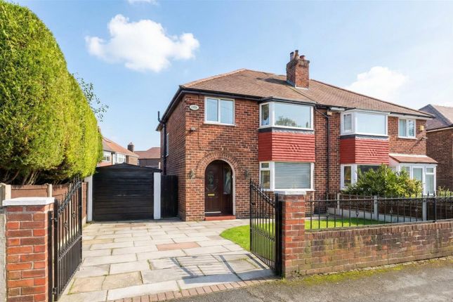 3 bed property, in De Quincey Close, £417,000