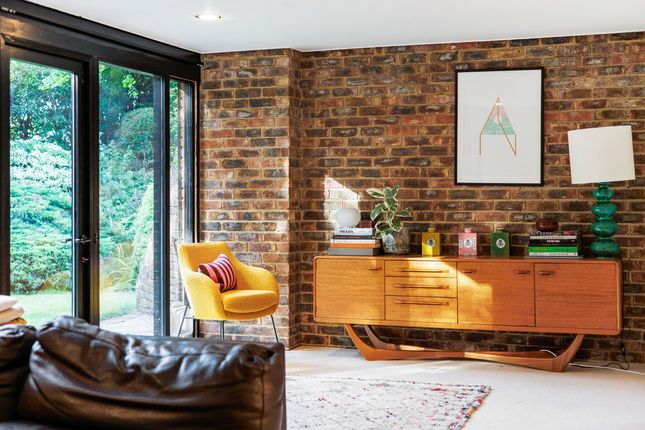 4 bed property, in Temple Lane, £2,350,000