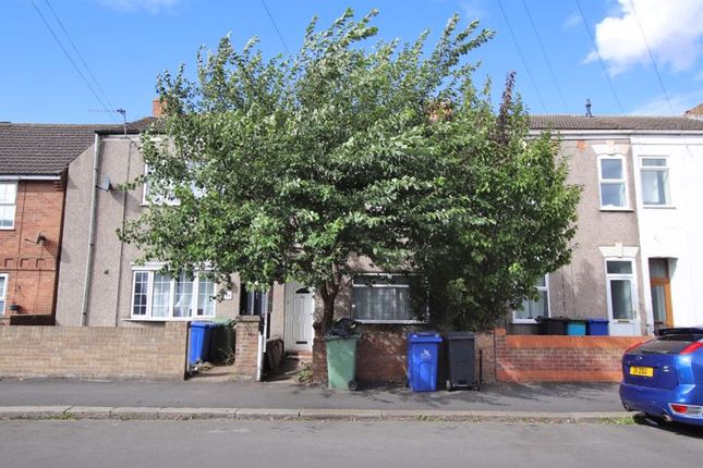 3 bed property, in Heneage Road, £72,000