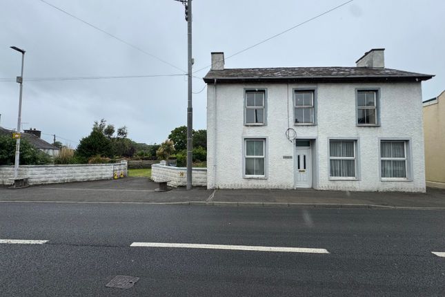 4 bed property, in Bridge Street, £225,000