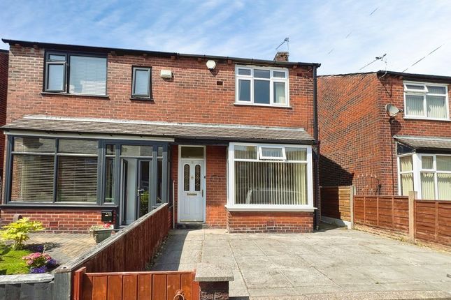 2 bed property, in Dudley Avenue, £160,000