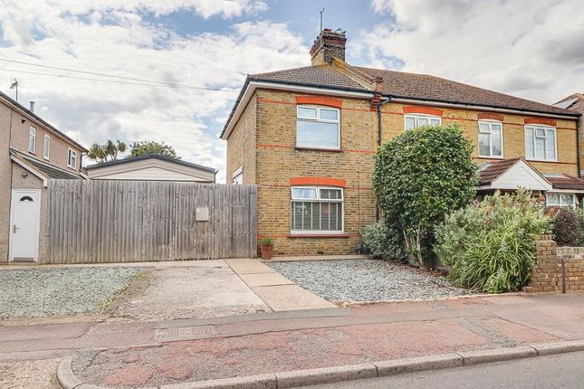 2 bed property, in Wakering Road, £400,000