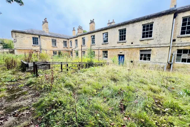 4 bed property, in Hickleton Estate, £775,000