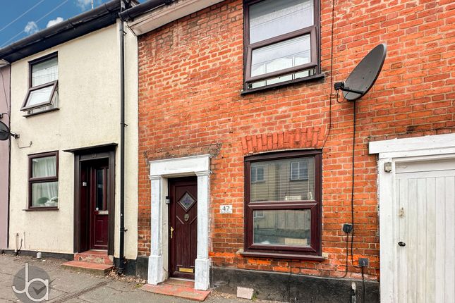 2 bed property, in Brook Street, £180,000
