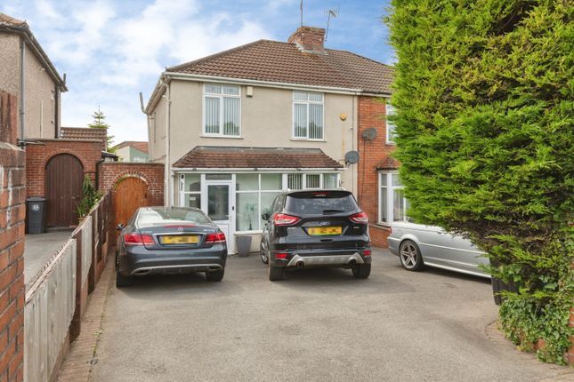 3 bed property, in Wells Road, £440,000