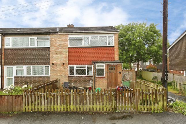 3 bed property, in Park Walk, £260,000