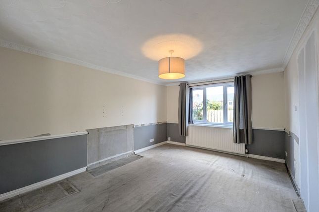 3 bed property, in Wells Street, £170,000