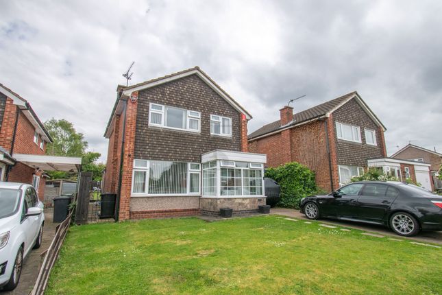 3 bed property, in Amanda Road, £325,000