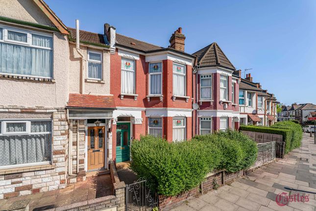 3 bed property, in Westbury Avenue N22, £650,000