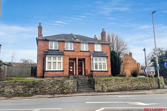 3 bed property, in Deep Street, £349,950