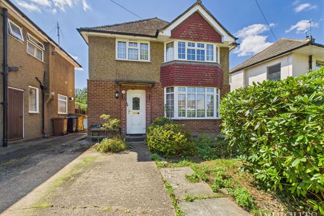 3 bed property, in Ellenbrook Lane, £600,000