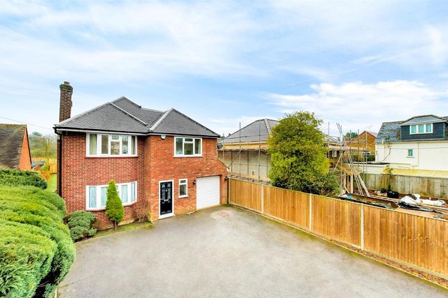 4 bed property, in Little Pipers Wexham Street, £950,000