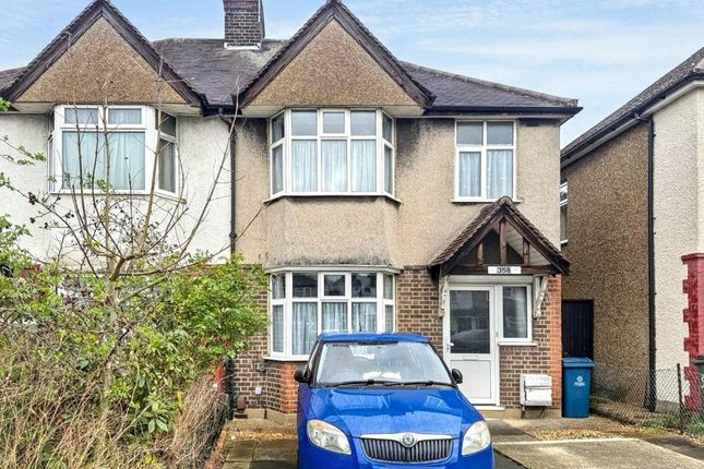 3 bed property, in 358 Eastcote Lane, £350,000