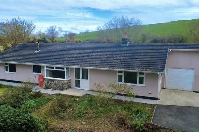 3 bed property, in Ciliau Aeron, £280,000