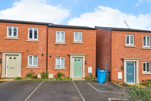 3 bed property, in Erasmus Drive, £255,000