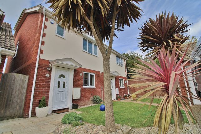 3 bed property, in Seathrift Close, £425,000