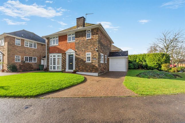 3 bed property, in Georgian Drive, £450,000
