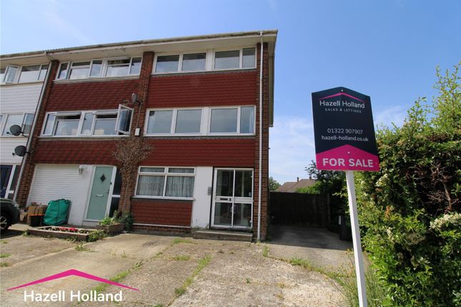 4 bed property, in Cyclamen Road, £400,000