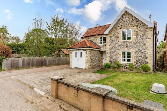 4 bed property, in Manor Road, £465,000