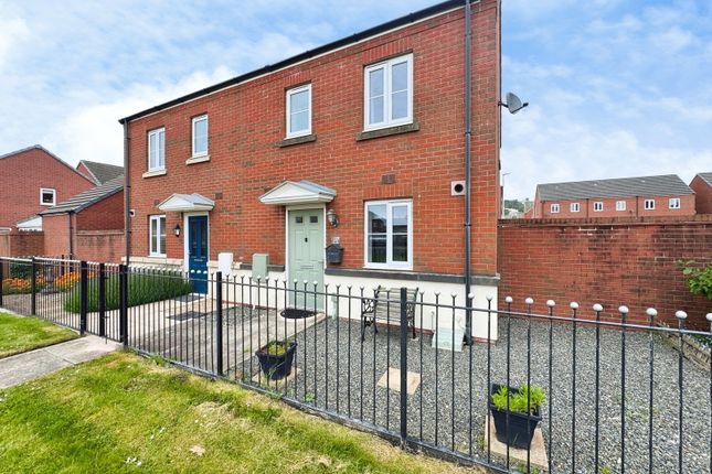 3 bed property, in 29 Rhodfa Delme, £170,000