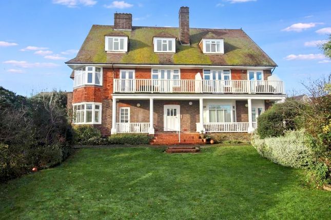 1 bed property, in North Foreland Avenue, £160,000