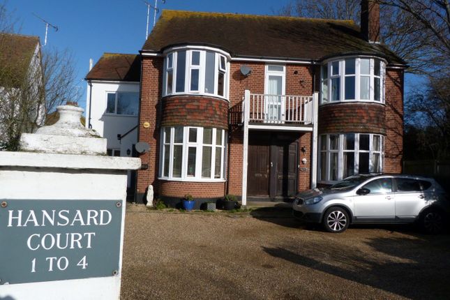 1 bed property, in Canterbury Road, £179,950