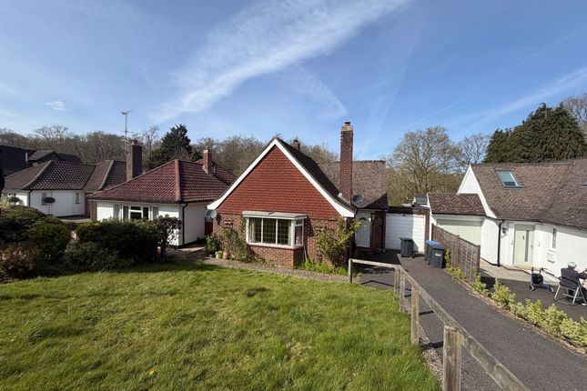 2 bed property, in 21 Harlands Close, £350,000