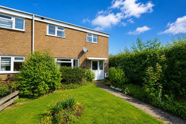 3 bed property, in Ripon Road, £300,000
