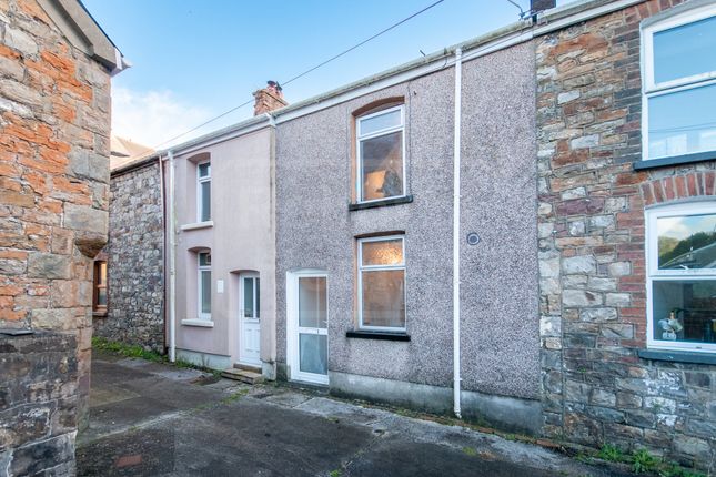 2 bed property, in Heol Twrch, £84,000