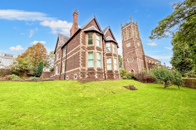 7 bed property, in Gold Tops, £650,000