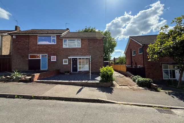 3 bed property, in Brambling Way, £340,000