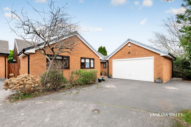 3 bed property, in Muirfield Close, £400,000