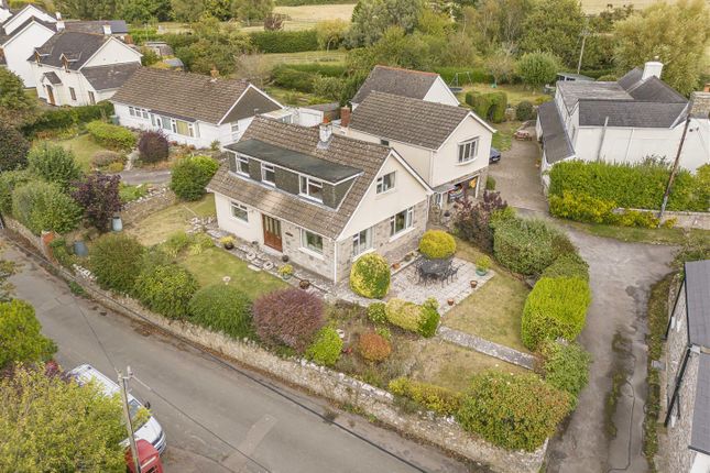 4 bed property, in Llanmaes, £475,000