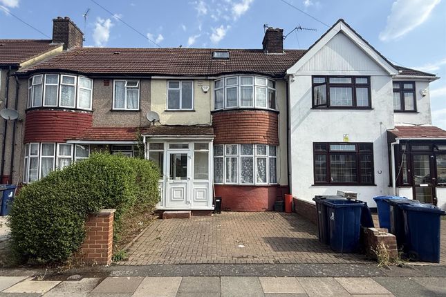 3 bed property, in Burns Avenue, £549,950