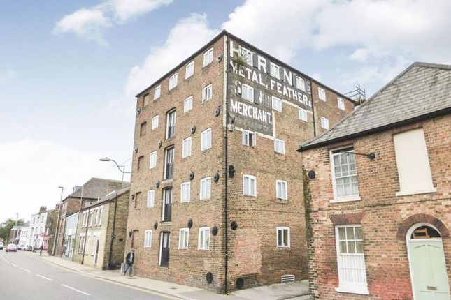 2 bed property, in 17 Albion Granary, £39,000
