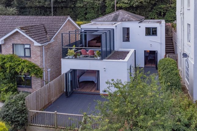 3 bed property, in Wells Road, £695,000