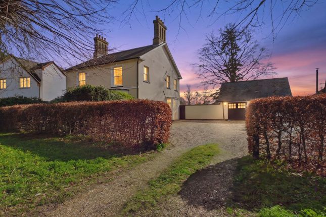4 bed property, in Railway Road, £650,000