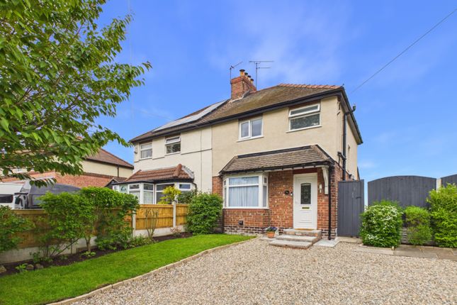 3 bed property, in Carr House Lane, £325,000
