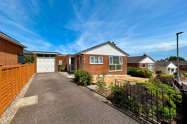 3 bed property, in Parkers Cross Lane, £365,000