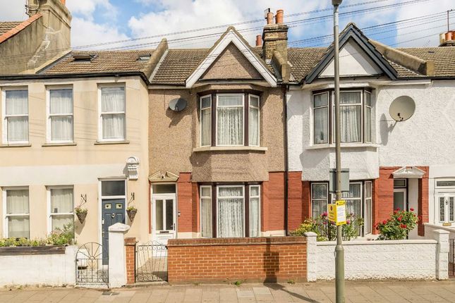 3 bed property, in Franciscan Road, £750,000