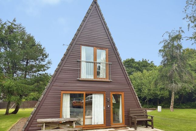 2 bed property, in Lodge 4, £59,000