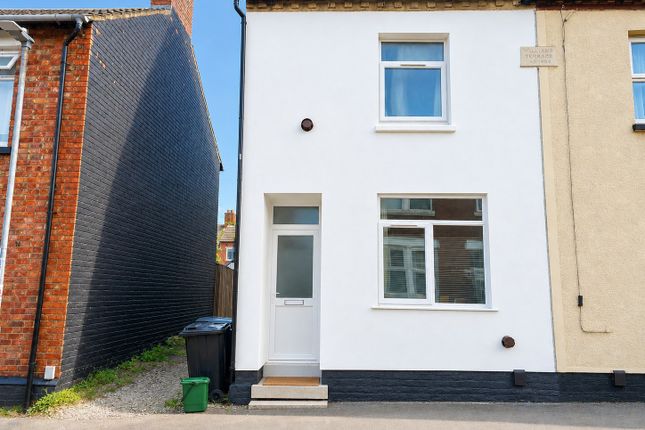 3 bed property, in Pemberton Street, £160,000