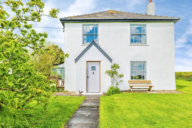 3 bed property, in Broad Close Lane, £800,000